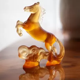 Хрустальная скульптура "Horse" оранжевая