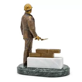Bronze statuette for the "Best Builder"