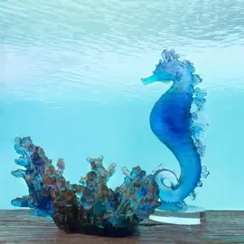 Хрустальная скульптура "Coral Sea. Морской конек" синяя