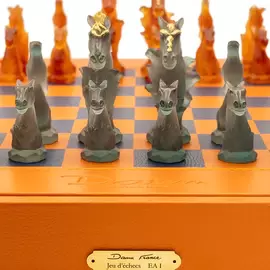 Шахматы "Cavalcade" с хрустальными фигурами, оранжевые