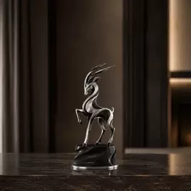 Настольная скульптура из серебра "Коза"