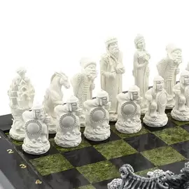 Шахматы подарочные из долерита, змеевика и мрамолита "Русские сказки"