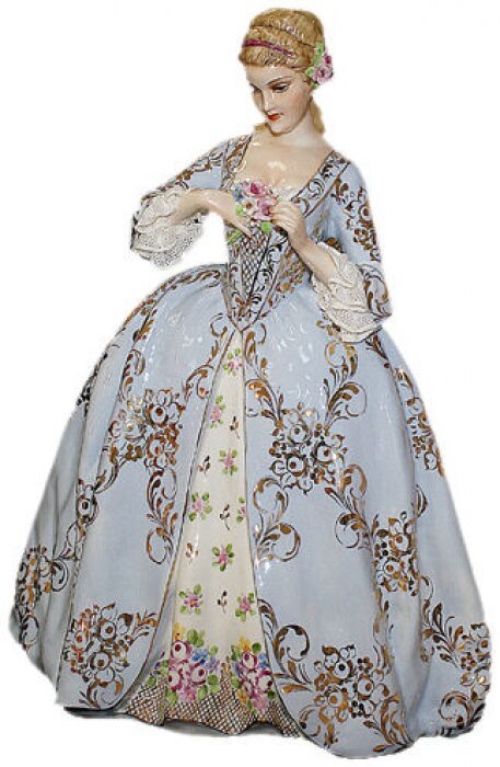 Статуэтка "Дама с цветами" разноцветная