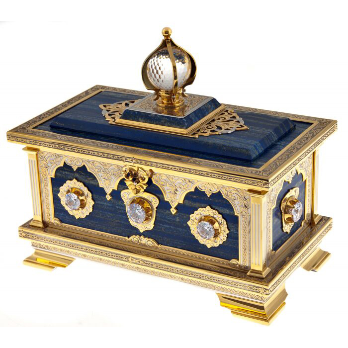Lapis lazuli casket with rock crystal, Zlatoust