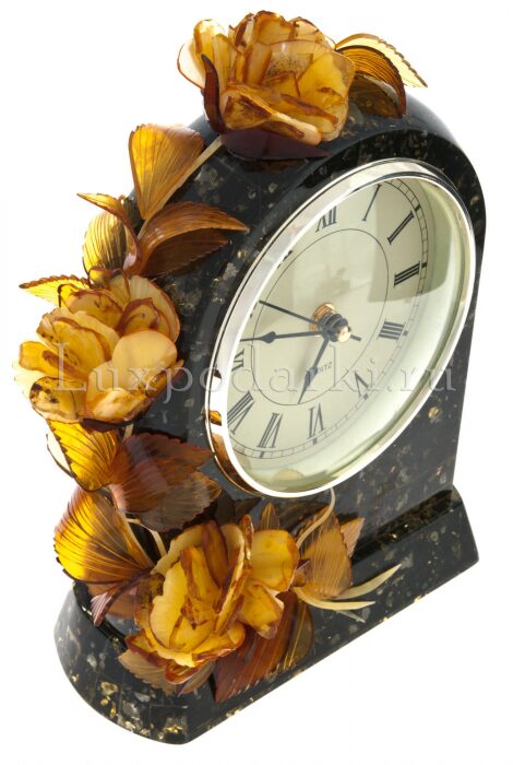 Table clock made of amber "Elegy"