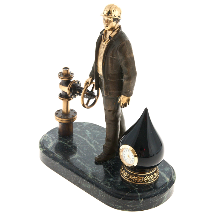 Souvenir "Worker of the Russian oil industry"