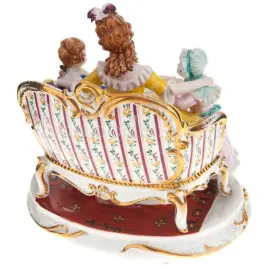 Скульптура "Семья Лючии" Скульптура "Семья Лючии"