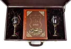Набор бокалов для шампанского "Ангел" с подарочной книгой "Вино и еда" Набор бокалов для шампанского "Ангел" с подарочной книгой "Вино и еда"