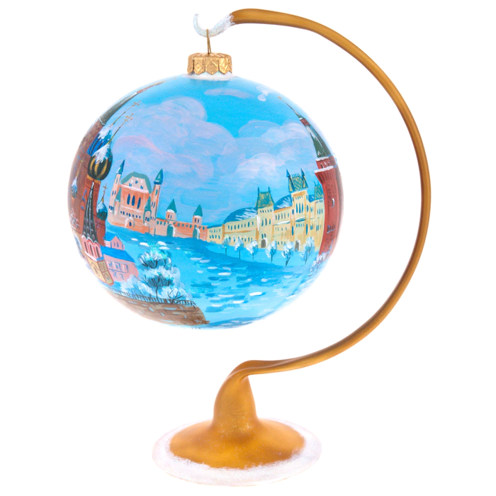 A ball on a Kremlin stand in a circle (day)