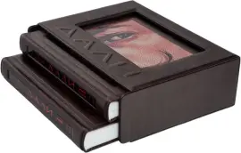 Подарочные книги "Сальвадор Дали (1904-1989)" в 2 томах, в футляре Подарочные книги "Сальвадор Дали (1904-1989)" в 2 томах, в футляре