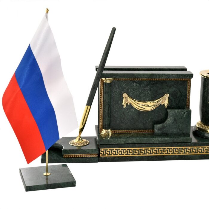 Настольный набор руководителя из мрамора "Лев"