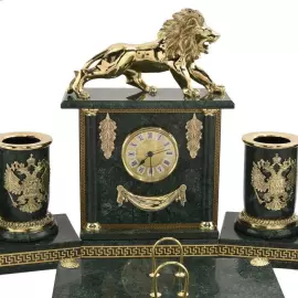 Настольный набор руководителя из мрамора "Лев"