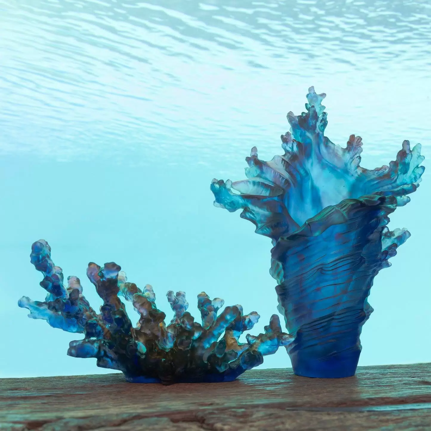 Хрустальная ваза "Coral Sea" 47 см, синяя