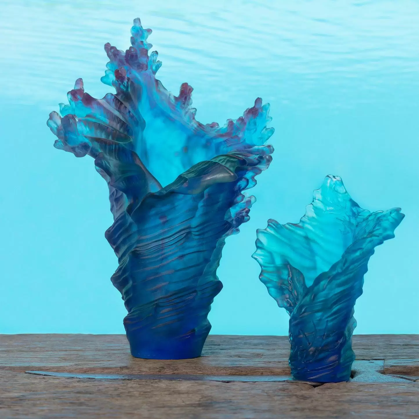 Хрустальная ваза "Coral Sea" 23.5 см, голубая