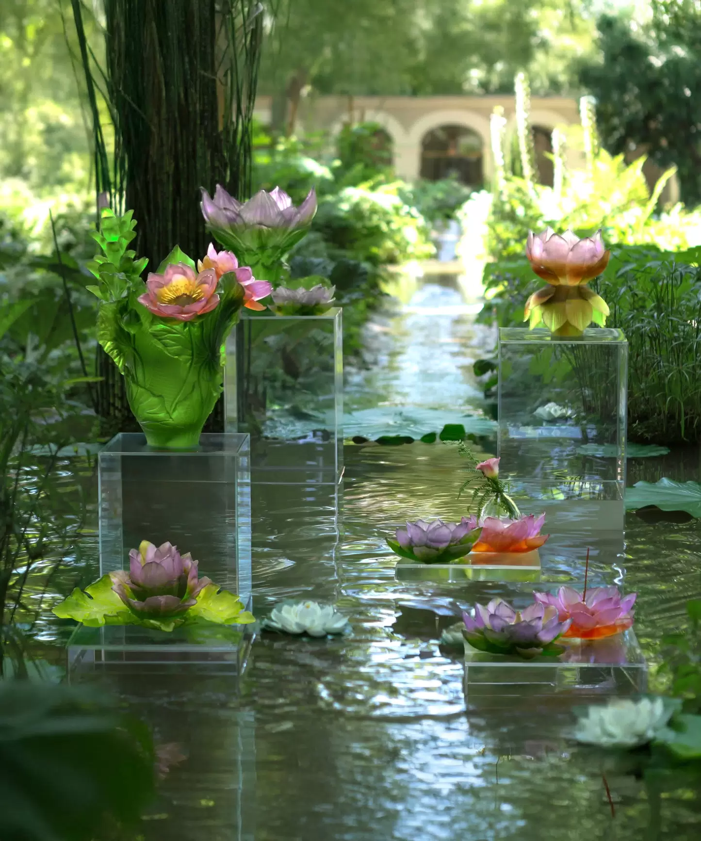Хрустальная ваза "Large Jardin de Lotus" 35.5 см, зеленая