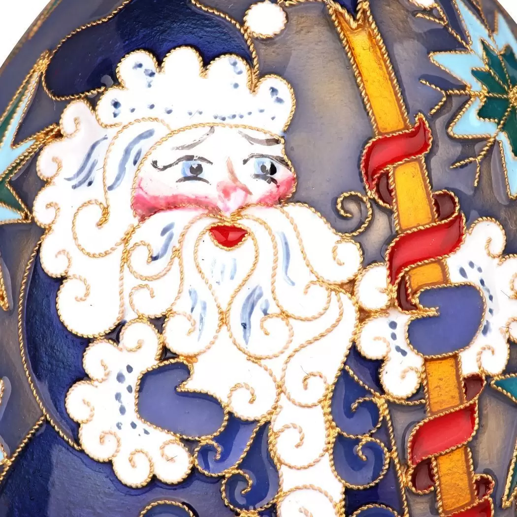 Шкатулка-яйцо с эмалями "Дед Мороз и Снегурочка"