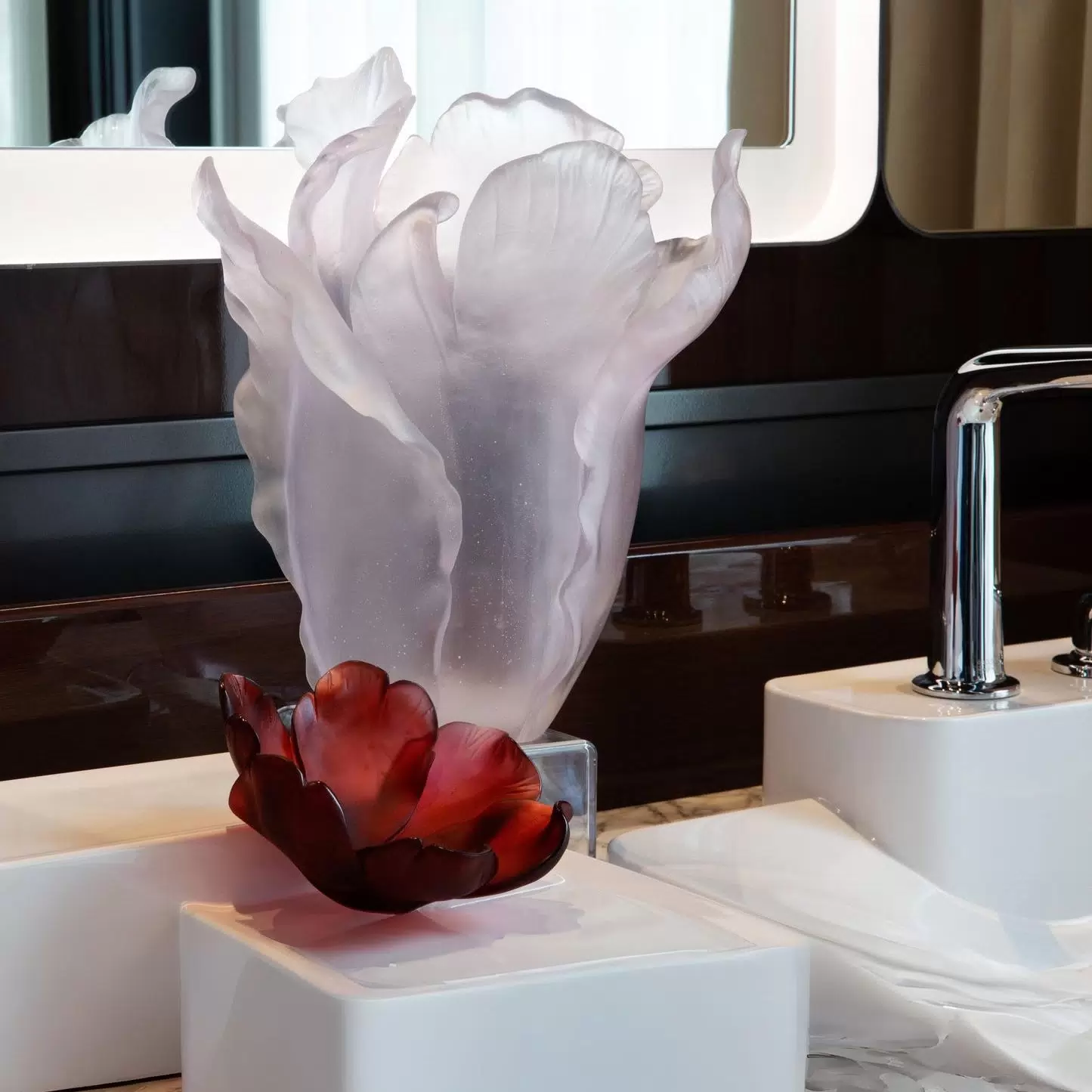 Мелочница из хрусталя "Tulip" красная
