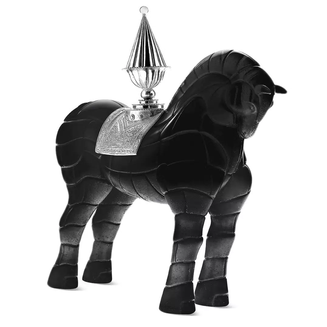 Хрустальная скульптура "Black and Chrome Horse" черная