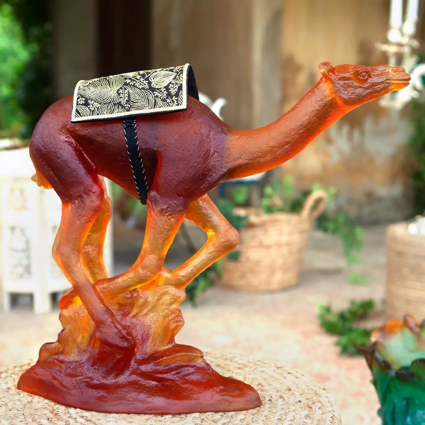 Хрустальная скульптура "Racing Dromedary" оранжевая