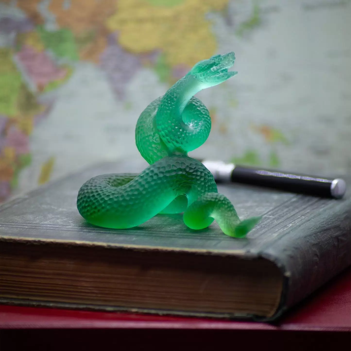 Хрустальная скульптура "Snake" зеленая