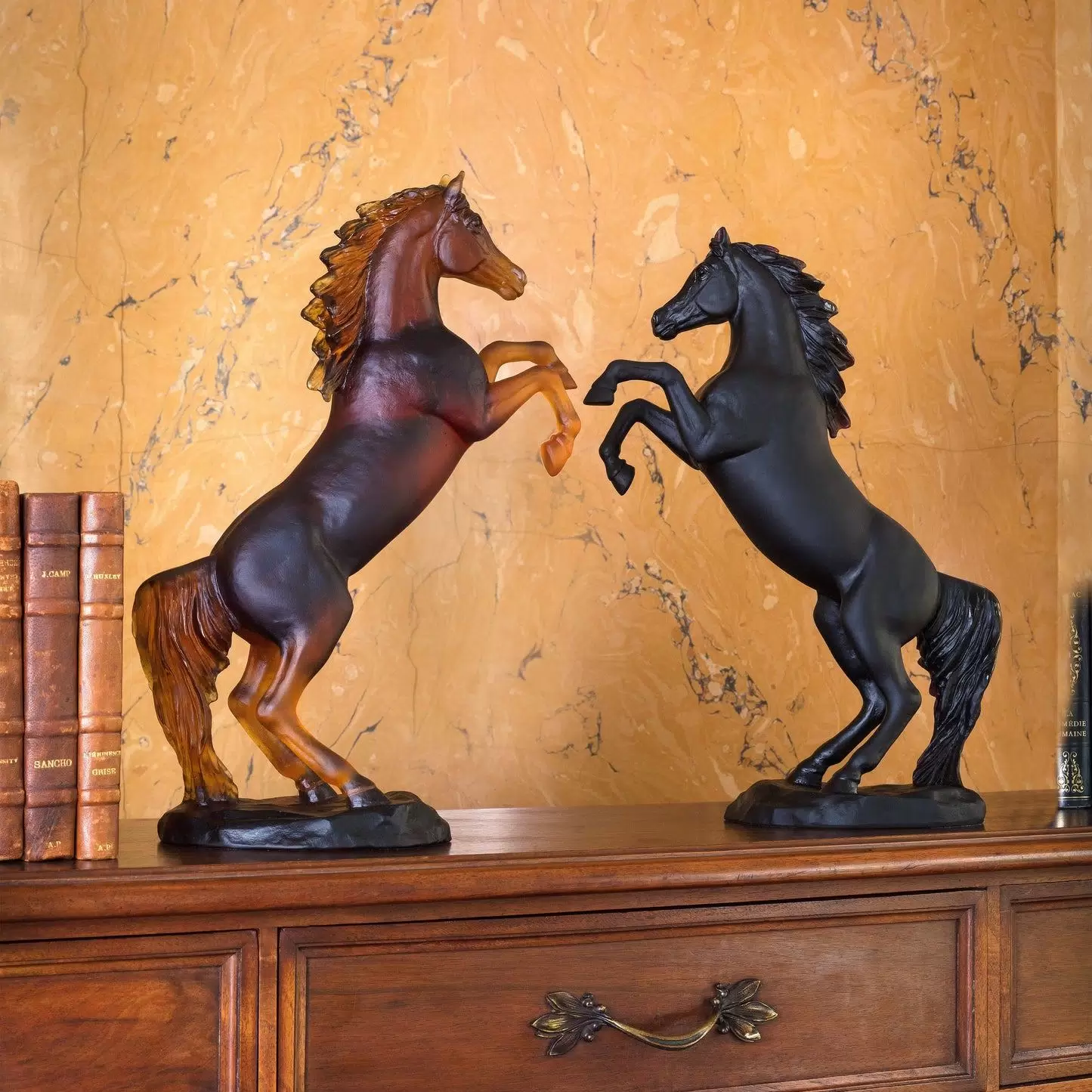 Хрустальная скульптура "Spirited Horse" коричневая