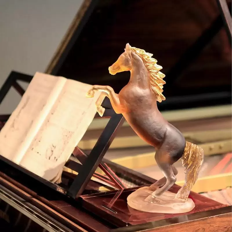 Хрустальная скульптура "Spirited Horse" серая